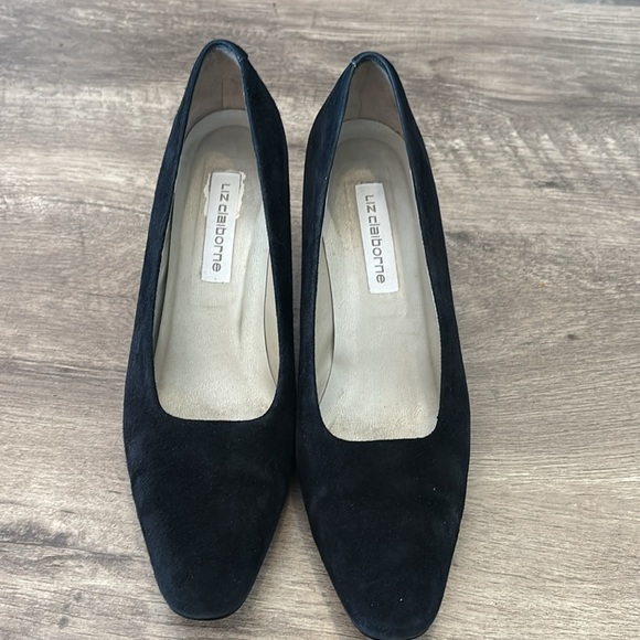 Liz Claiborne velour leather small heel shoes size 9 - Picture 2 of 5